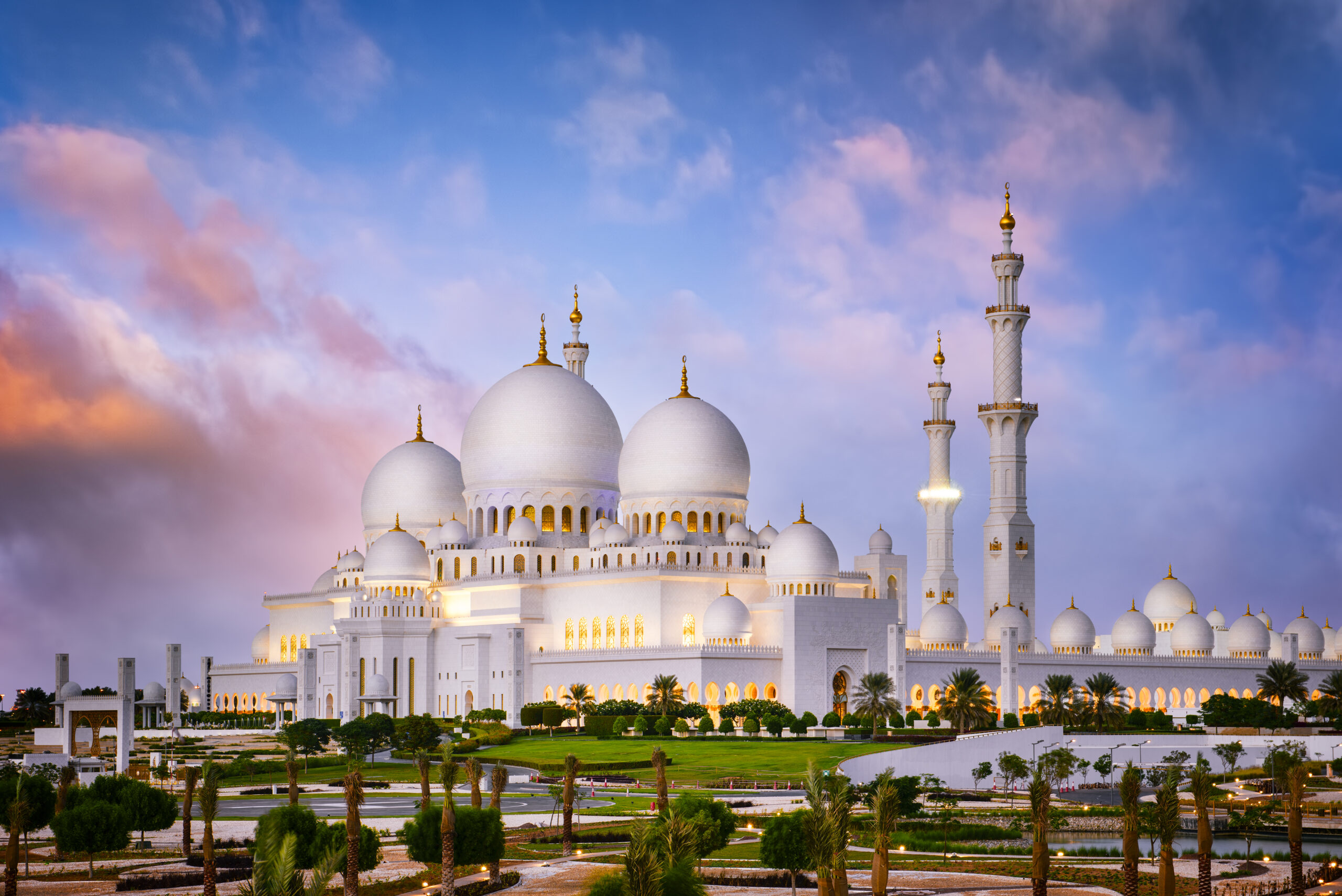 Sheikh,Zayed,Grand,Mosque,At,Dusk,(abu-dhabi,,Uae)